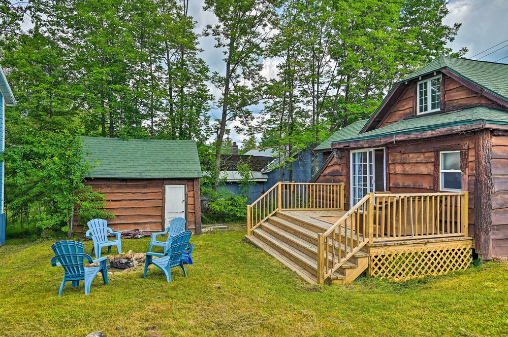 Rustic Caroga Lake Retreat: Fish, Hike & Ski! view 4