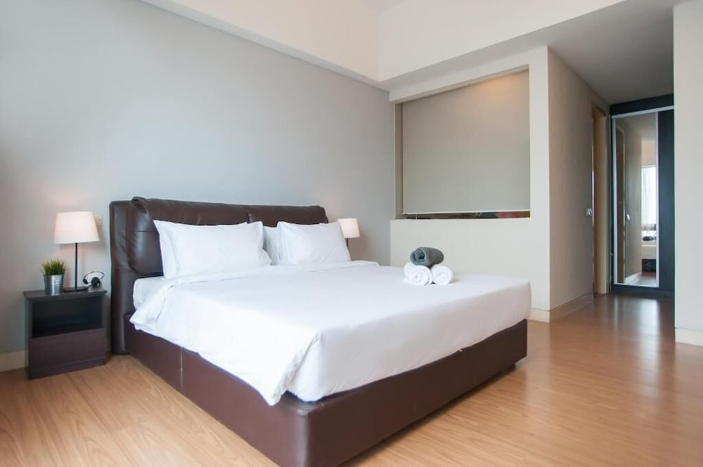 Swiss Garden Residence SS Suite