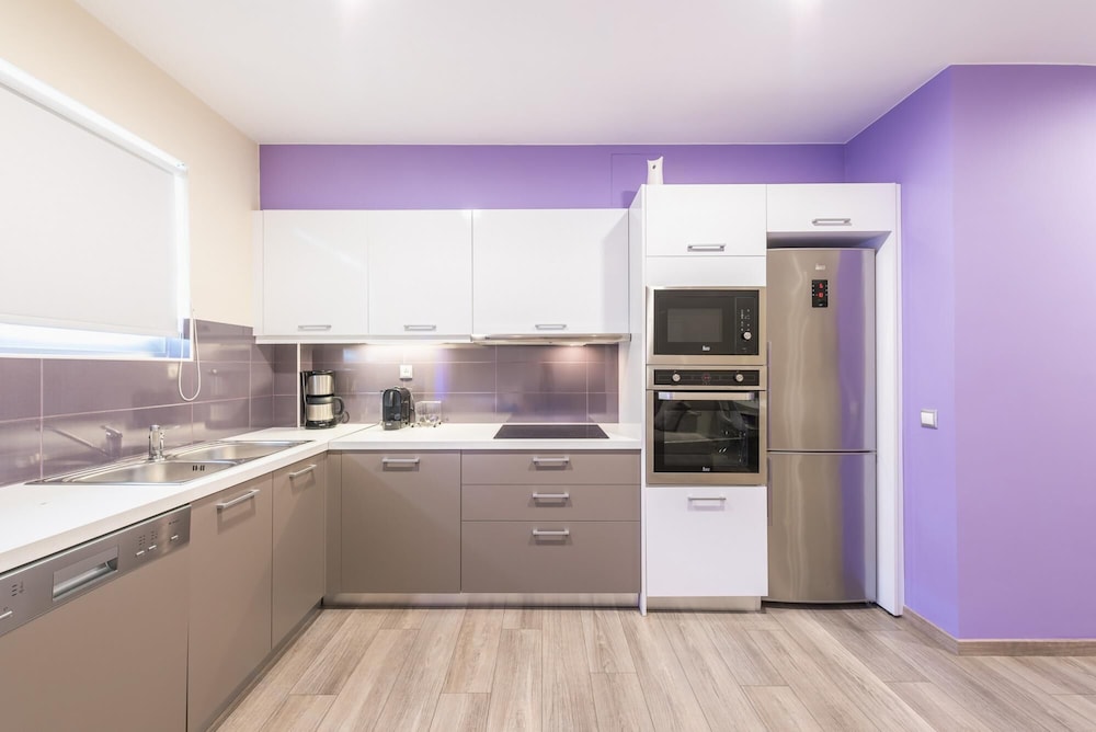 An Impressive 2 bdr Apt in Glyfada photo 5