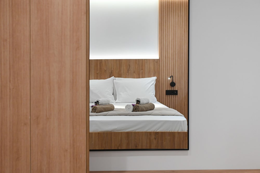 MGK Complex Suite With Private Pool Ligaria Made