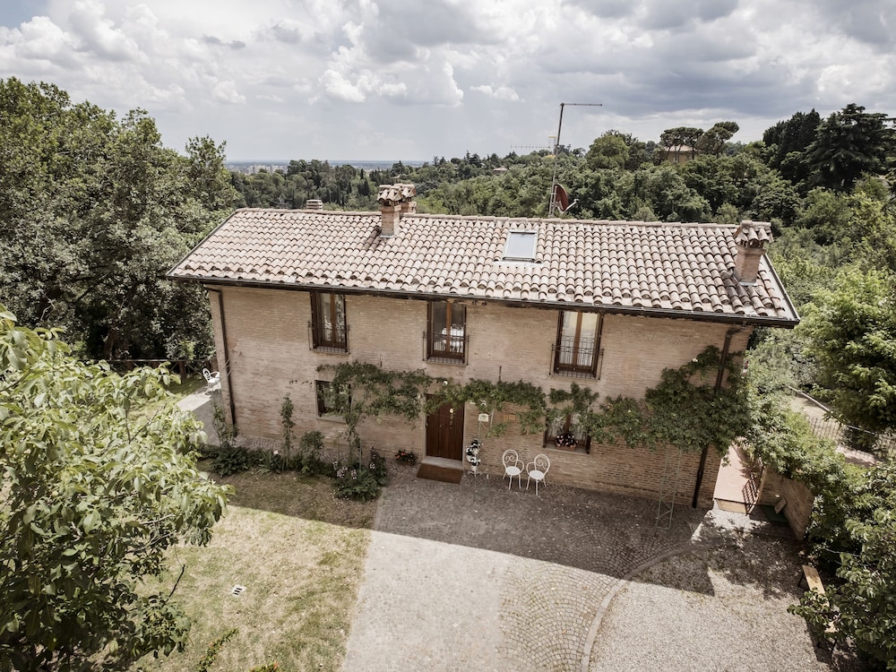 Accademia al Colle