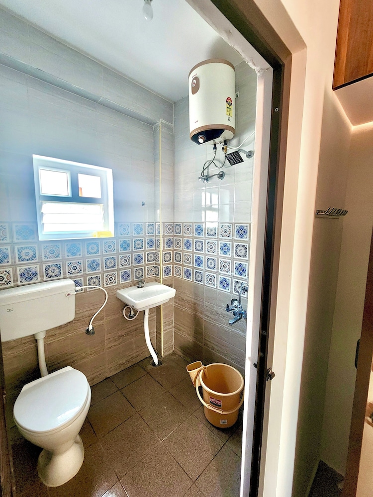 Sishya Service Apartment - Chennai OMR