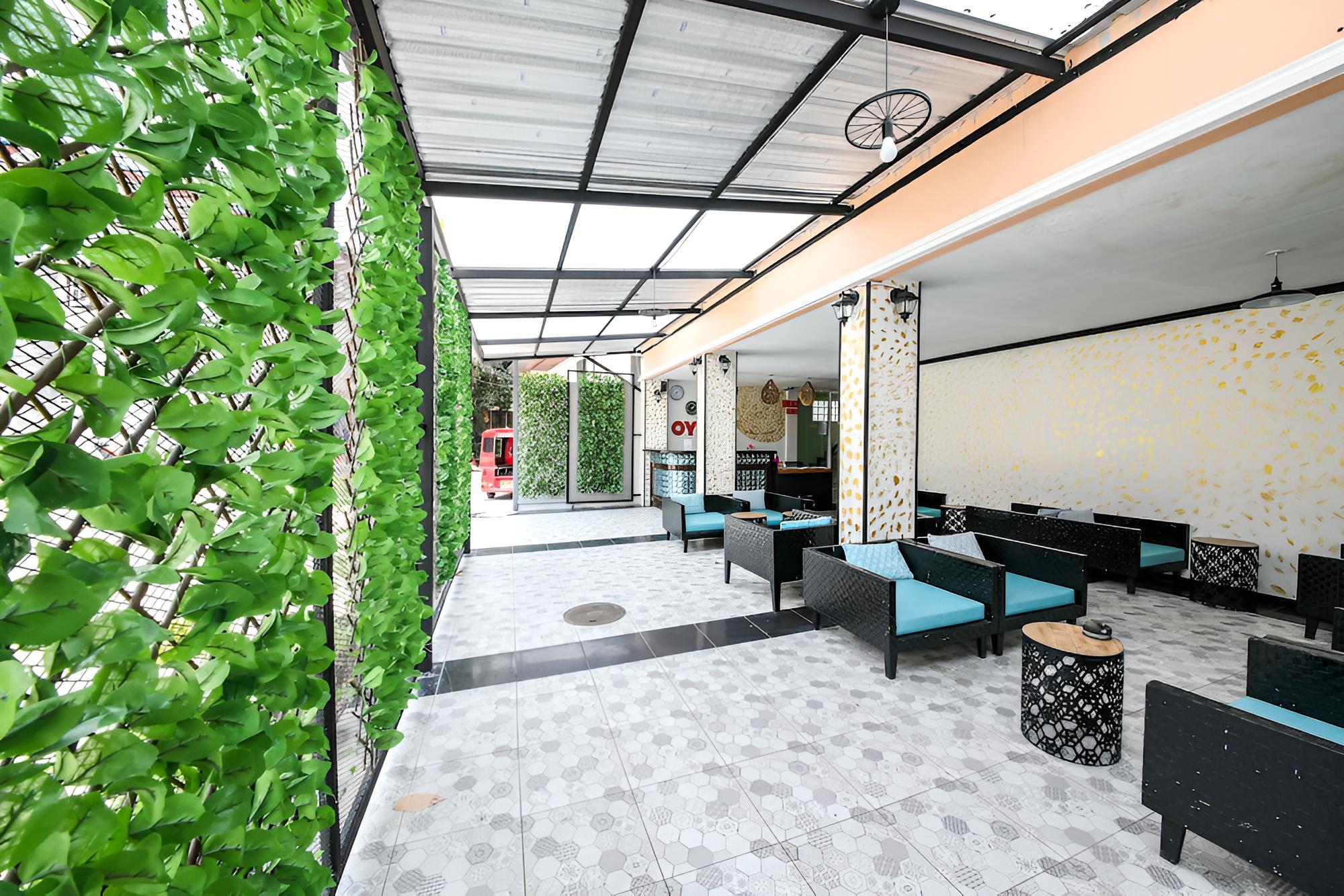 OYO 118 Beach Walk Stay