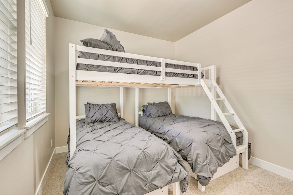 Family-friendly Flagstaff Home Near Hiking Trails!
