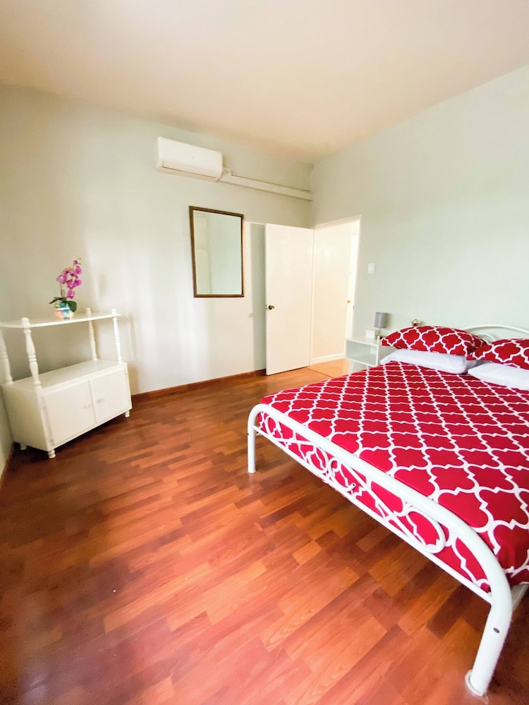 Stylish One-bedroom Apartment in Secure Compound, Port of Spain