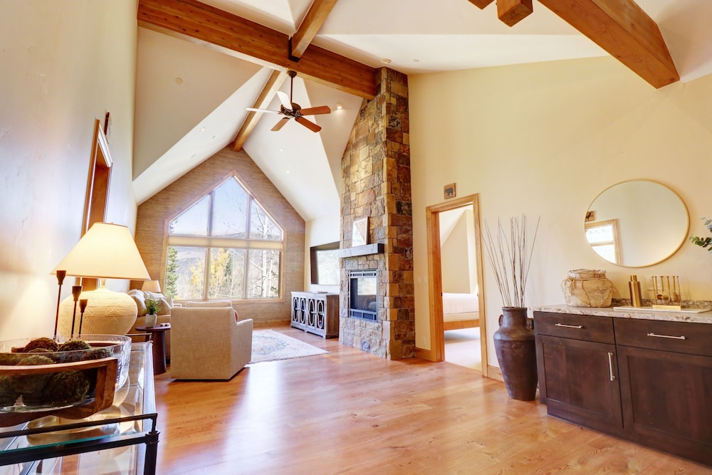 Peakside Escape 178 3 Bedroom Home