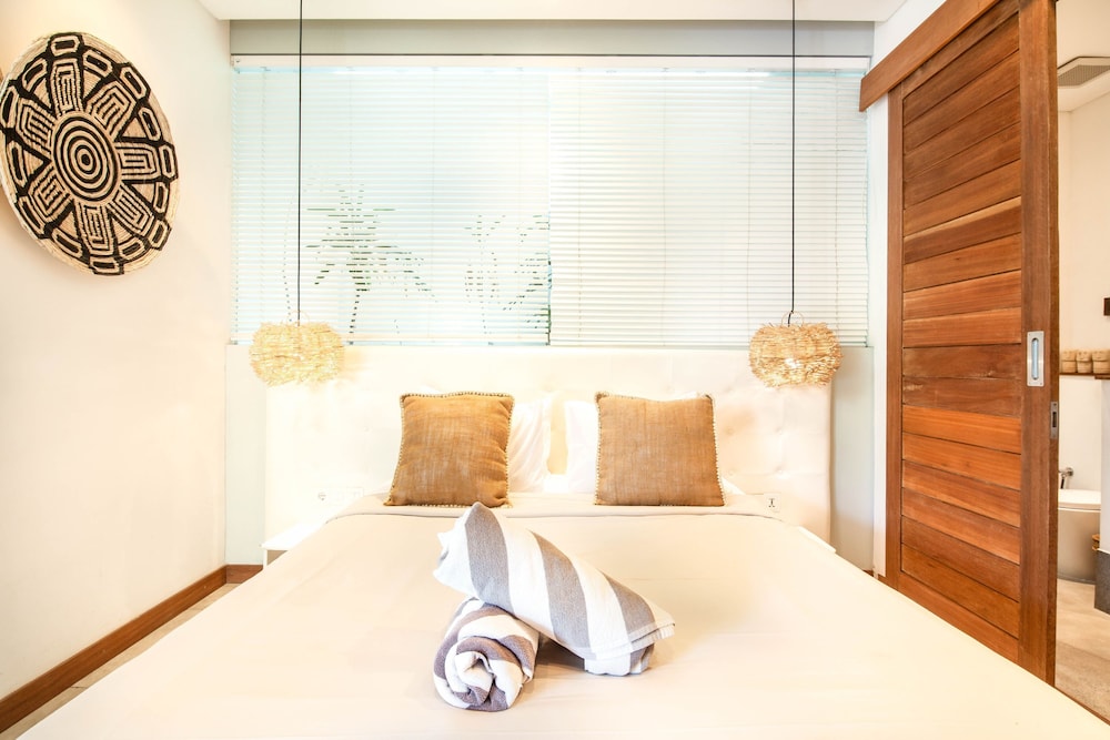 Niko 2 R New Villa Close to Finns Beach Club