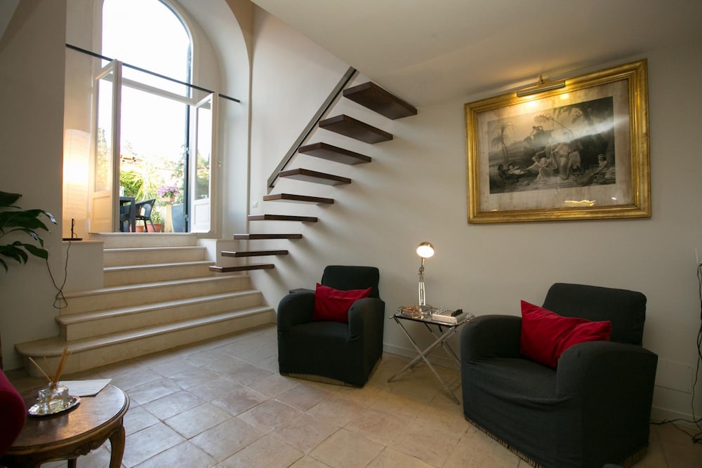 Your Prestigious Penthouse at the Spanish Steps