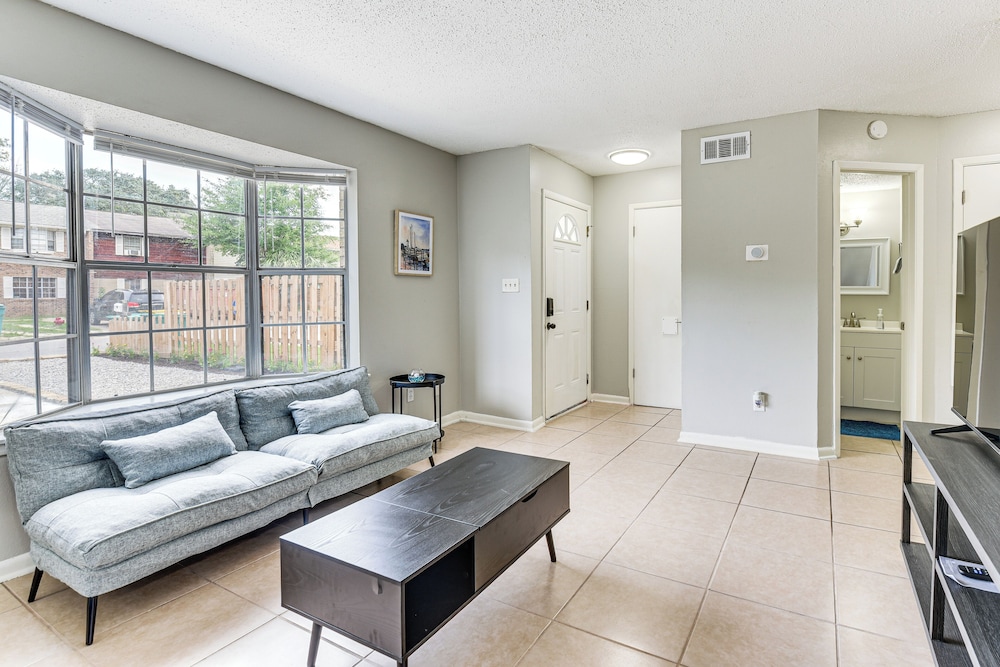 2 Mi to Garniers Beach Park: Pet-friendly FWB Home