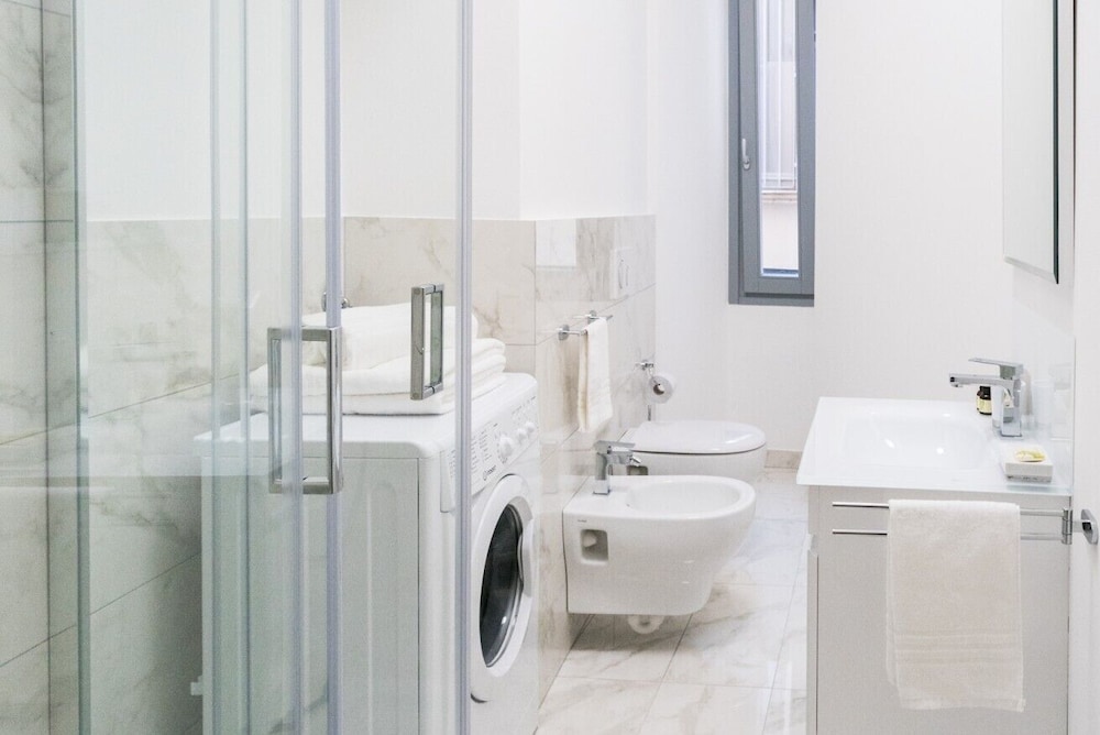 Garibaldi 24 Apartments by Rent all Como