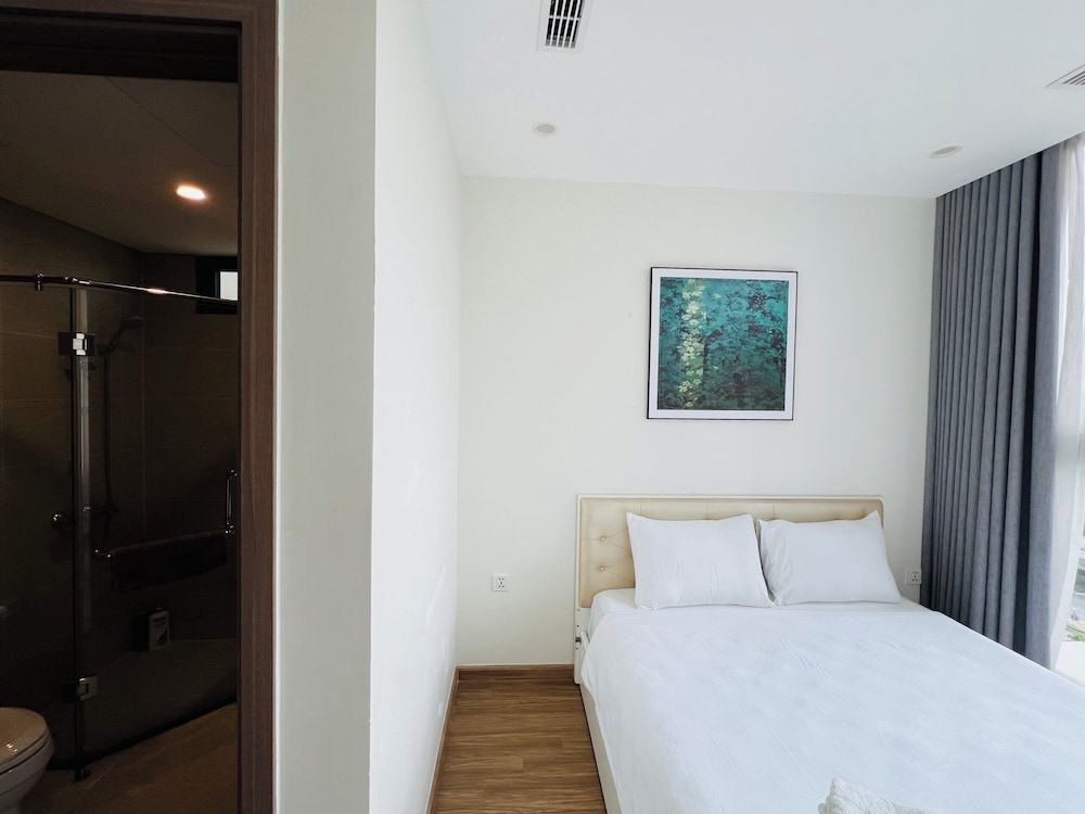 Sunny - Vinhomes Skylake Residences