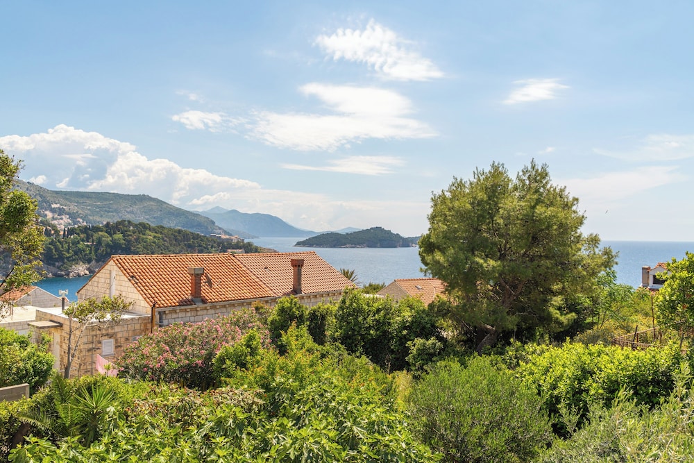 Beautiful L&N Studio Apartment in Dubrovnik