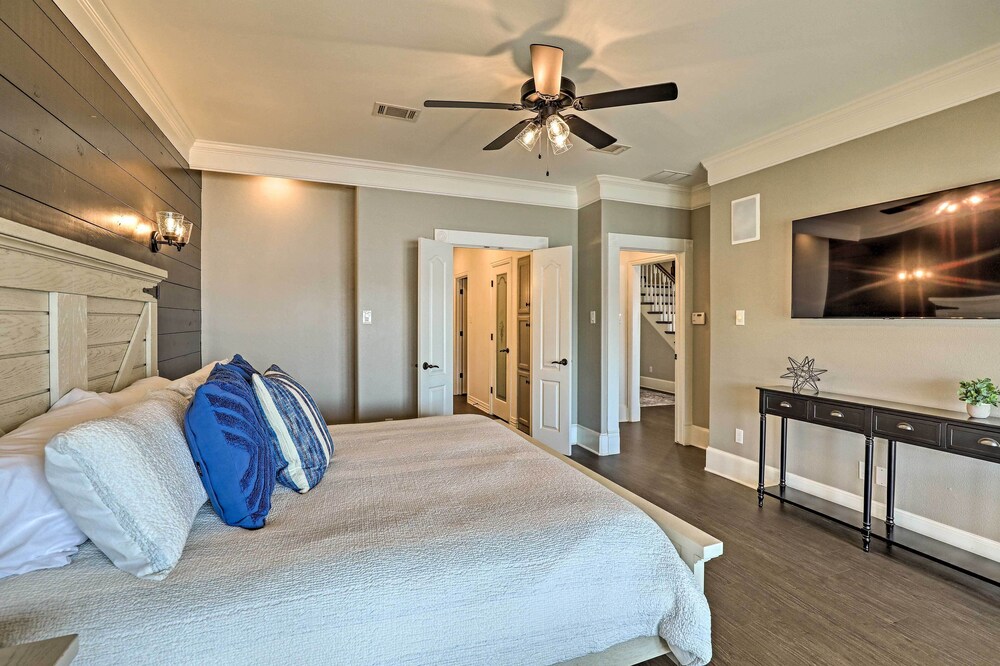 Lavish Lake House, Near Vineyards + Marinas! view 5