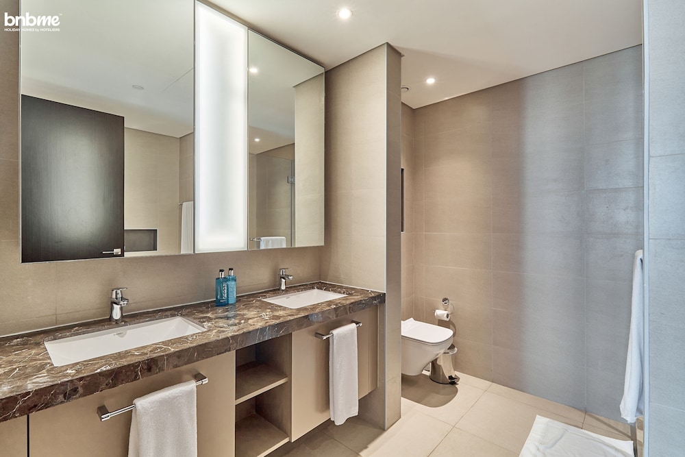 4B-BLVD Heights 2-3801