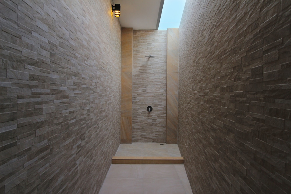 Photo 38