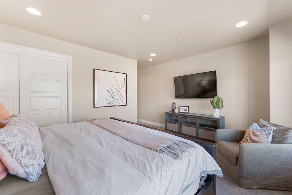Desert Serenity 4 Bedroom Townhouse
