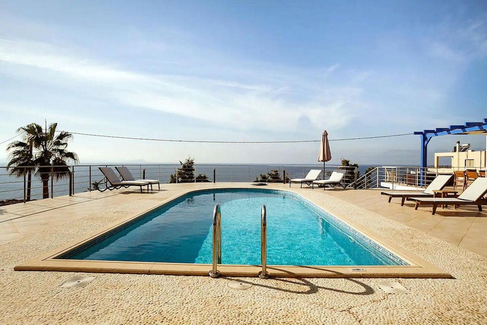 Tersanas Villas