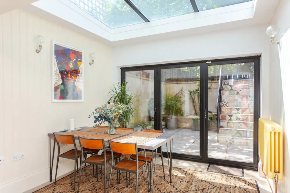 Stunning 2 Bedroom House in Peaceful London Fields
