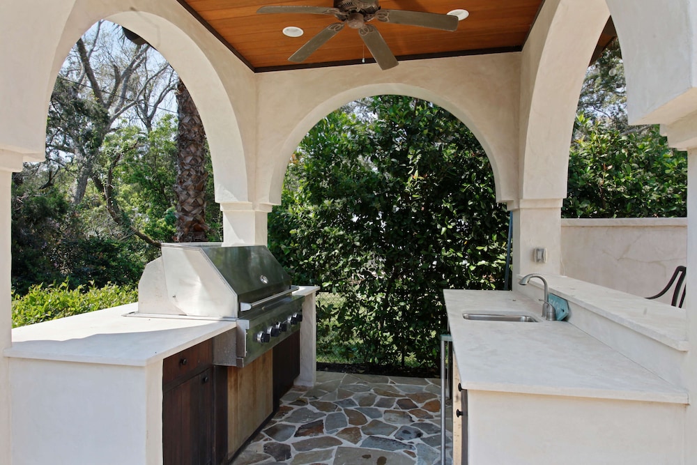 4211 Eleventh Street by Hodnett Cooper view 2
