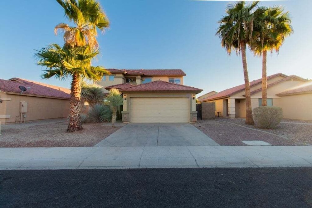 Casa Aria 4br Home & Heated Pool 4 Bedroom Home