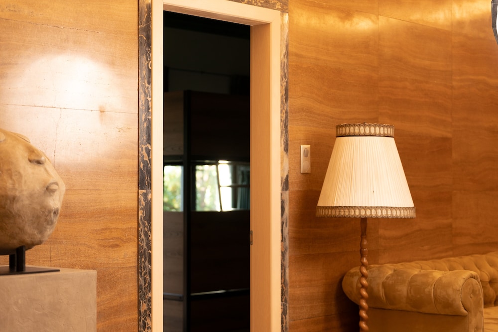 2115 Boutique Hostel