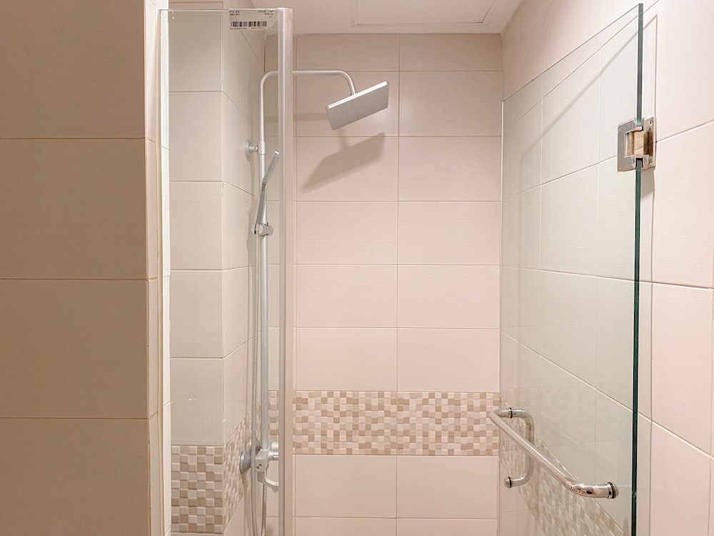 Good Choice and Homey 2BR Apartment Tamansari Iswara