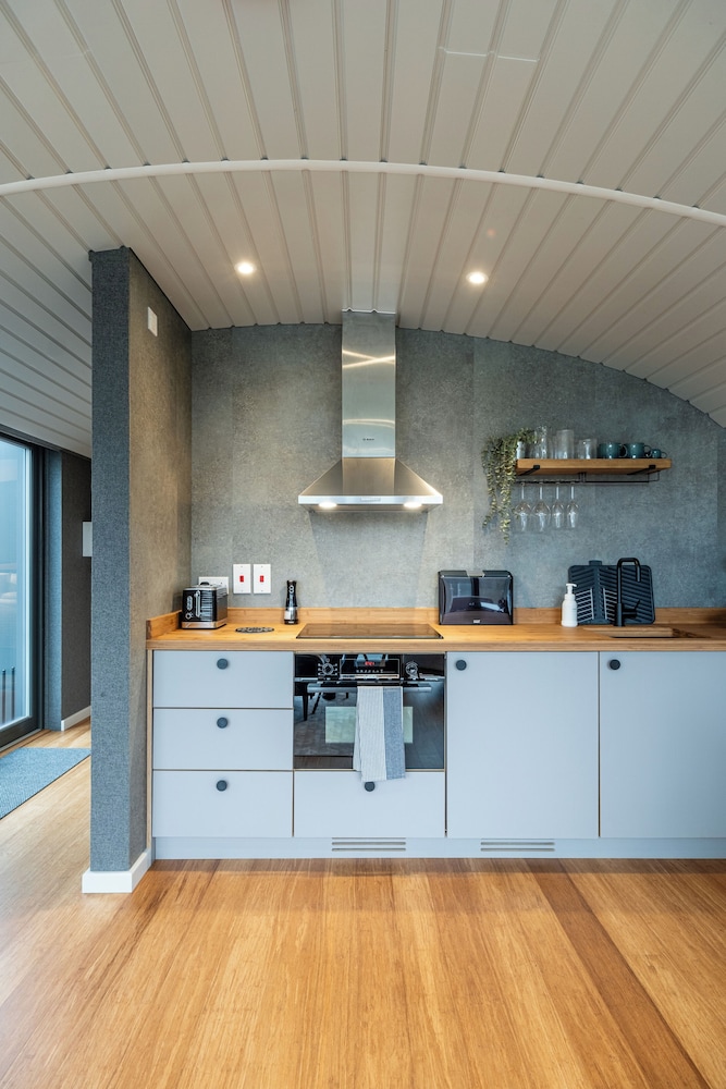 Unique 1 BD Eco-Retreat in Old Chalford