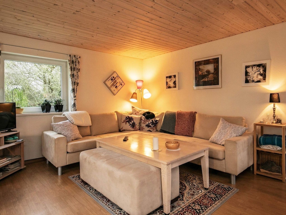 7 Person Holiday Home in Humble view 4
