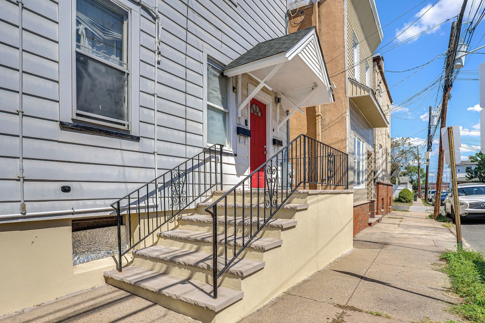 Walkable Location: Pet-friendly Apartment in Lodi!