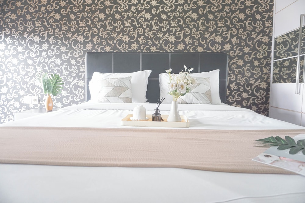 Minimalist And Relaxing Studio Room At Tamansari Semanggi Apartment