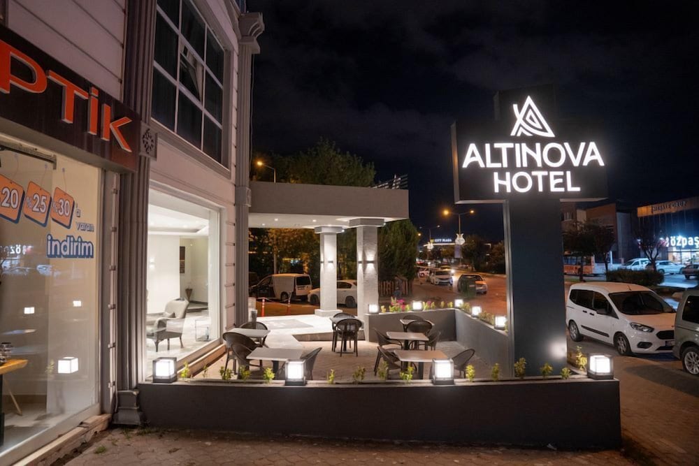 Altınova Hotel Sakarya