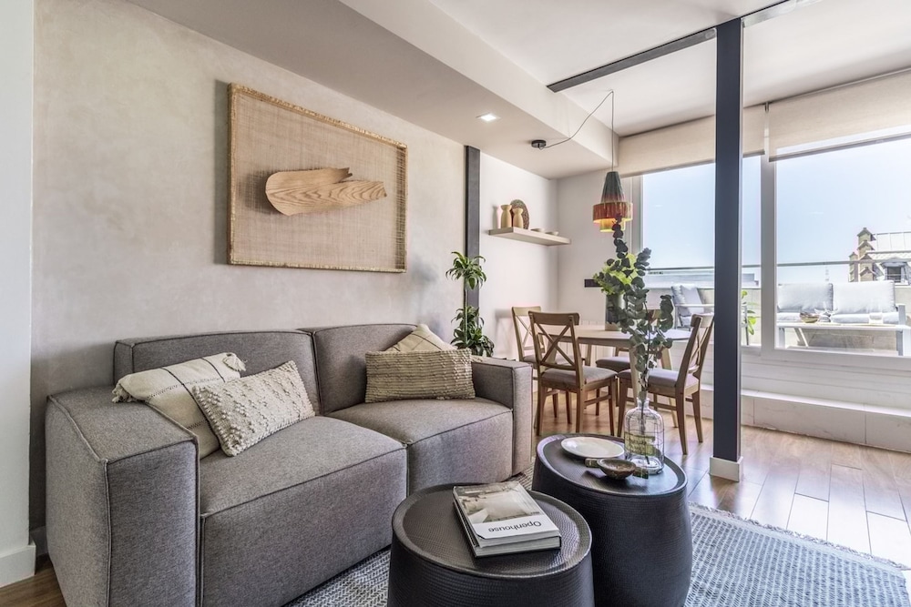 Hiis - 2 Bedrooms and Terrace in R os Rosas