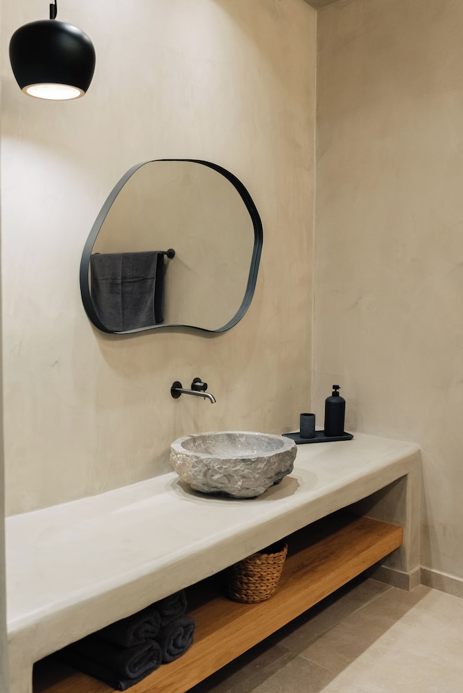 Erthā Suites with private pools