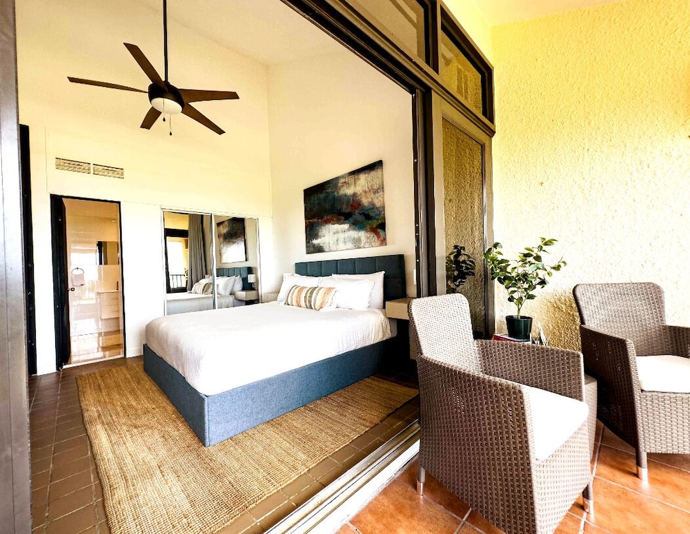 Ocean Front Oasis view 4