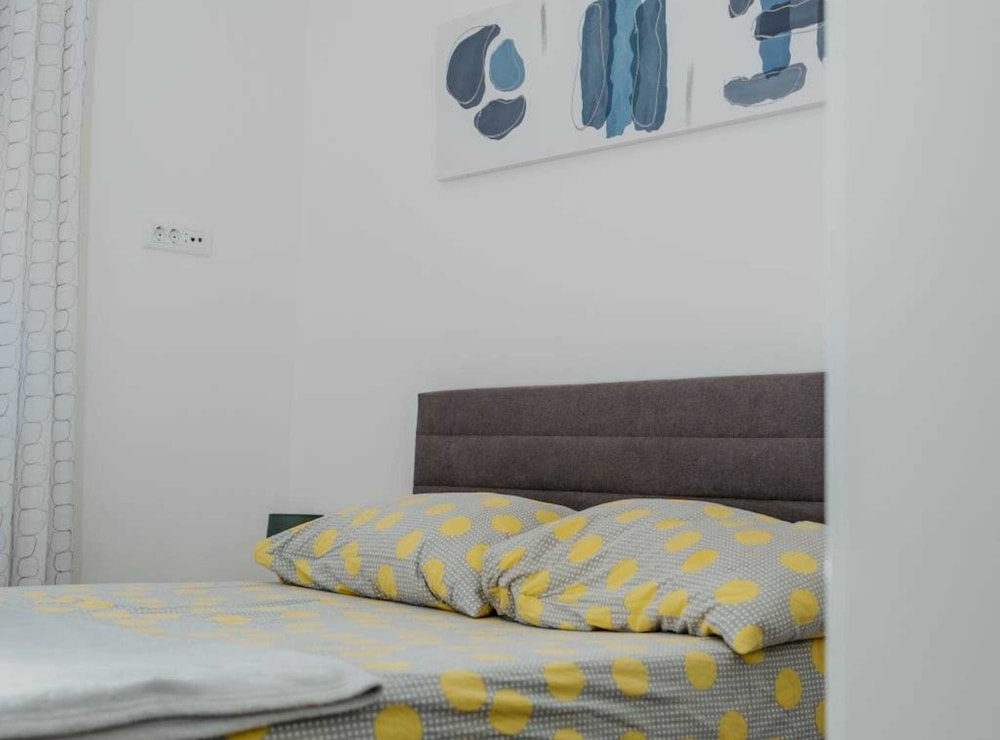 Modern Seget Vranjica Apartment With Terrace