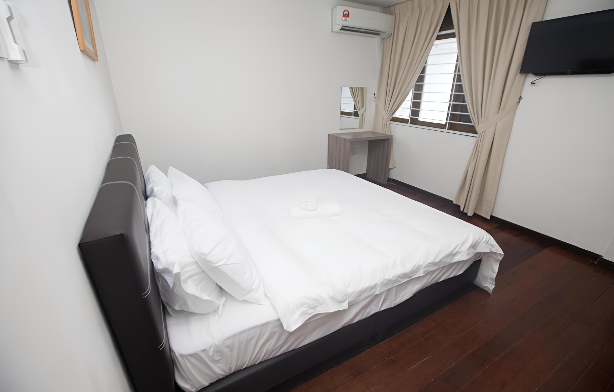 OYO HOME 90260 Natol Homestay London
