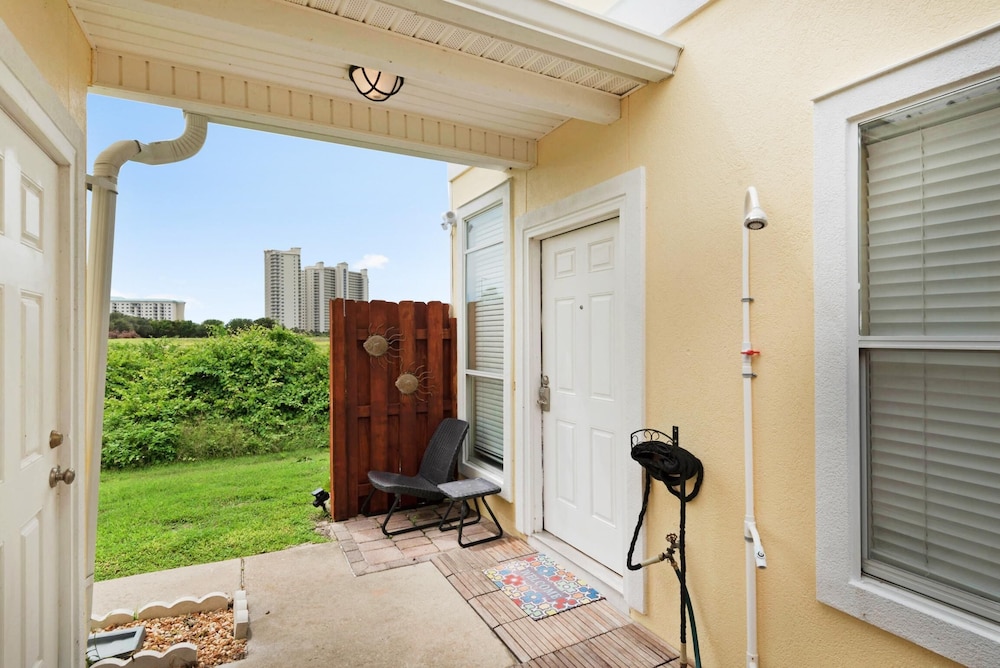 Gulf Walk 606