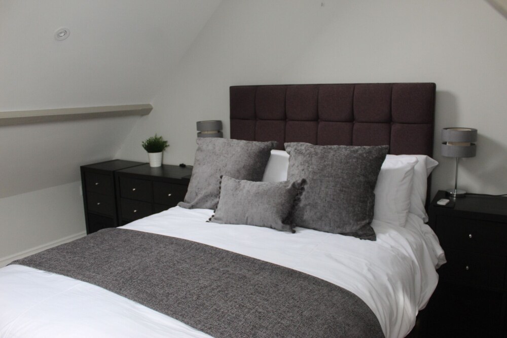 Stunning 3-bed Cottage Near Totnes South Devon view 4