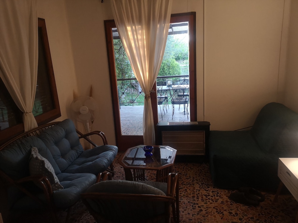 Beautiful 3 Bedroom House in Halkidiki. Relax! view 3