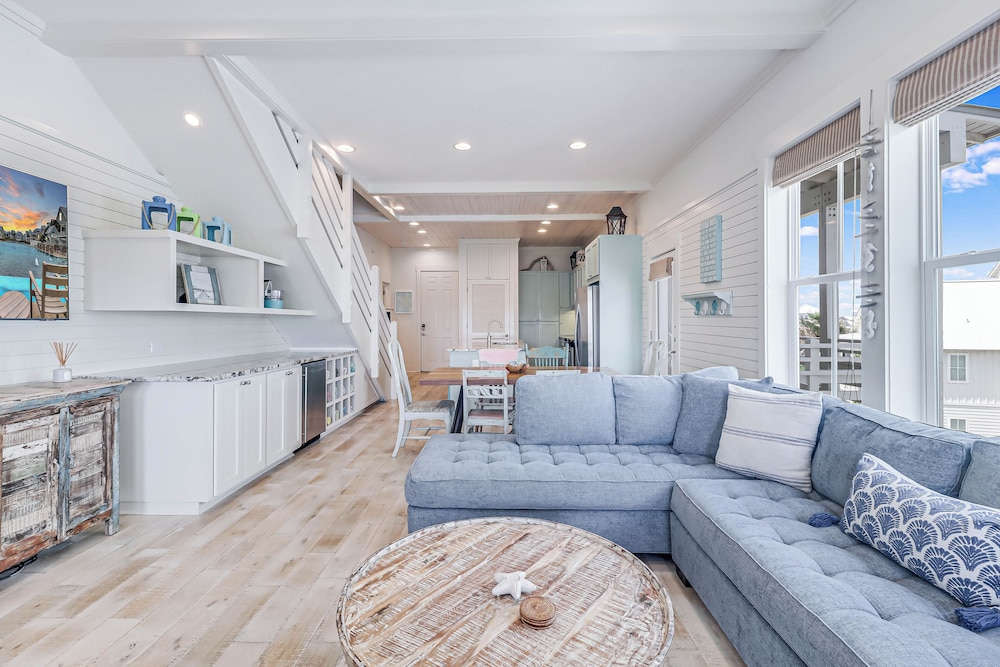 Beach Bungalow TC 2305