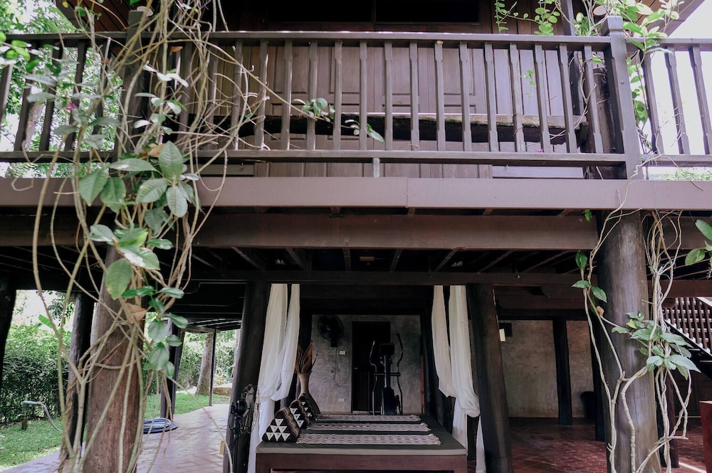 Cyngam Retreat- A Private Pool Villa With Service