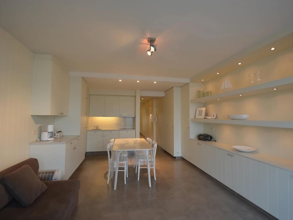 Apartment on the Coast With Beach Access