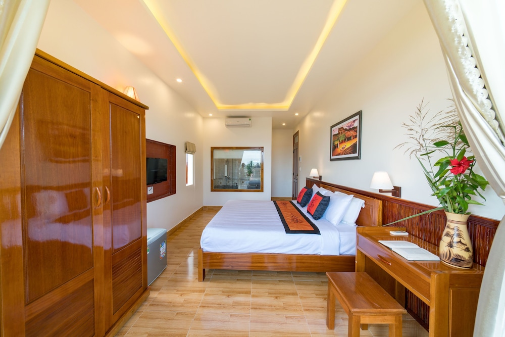 Lakeview Villa Homestay Hoi An