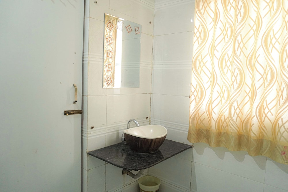 Hotel Shri Krishna