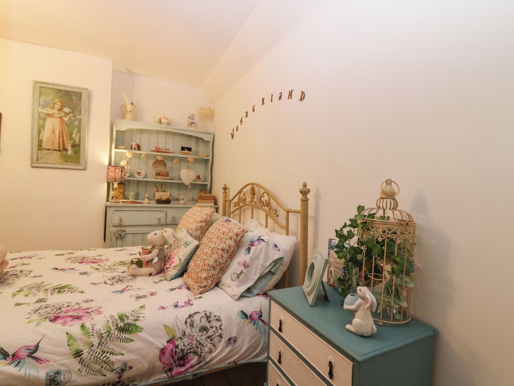 Wonderland Cottage
