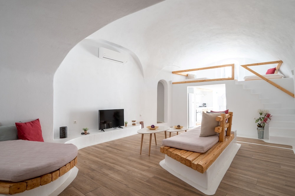 Karpimo Suites