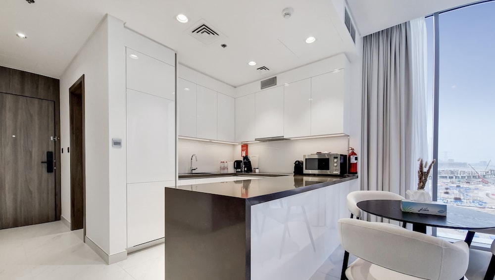 1B-Residence 3-407