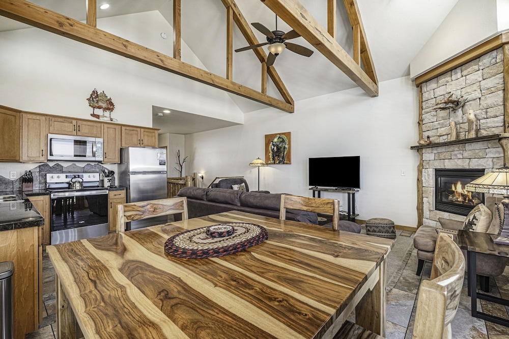 Estes Park Vacation Lodging