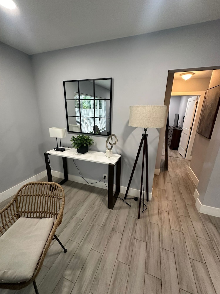 Relaxing 4BR 2BA Home With Wifi and Private Pool in Fabulous Fort Lauderdale