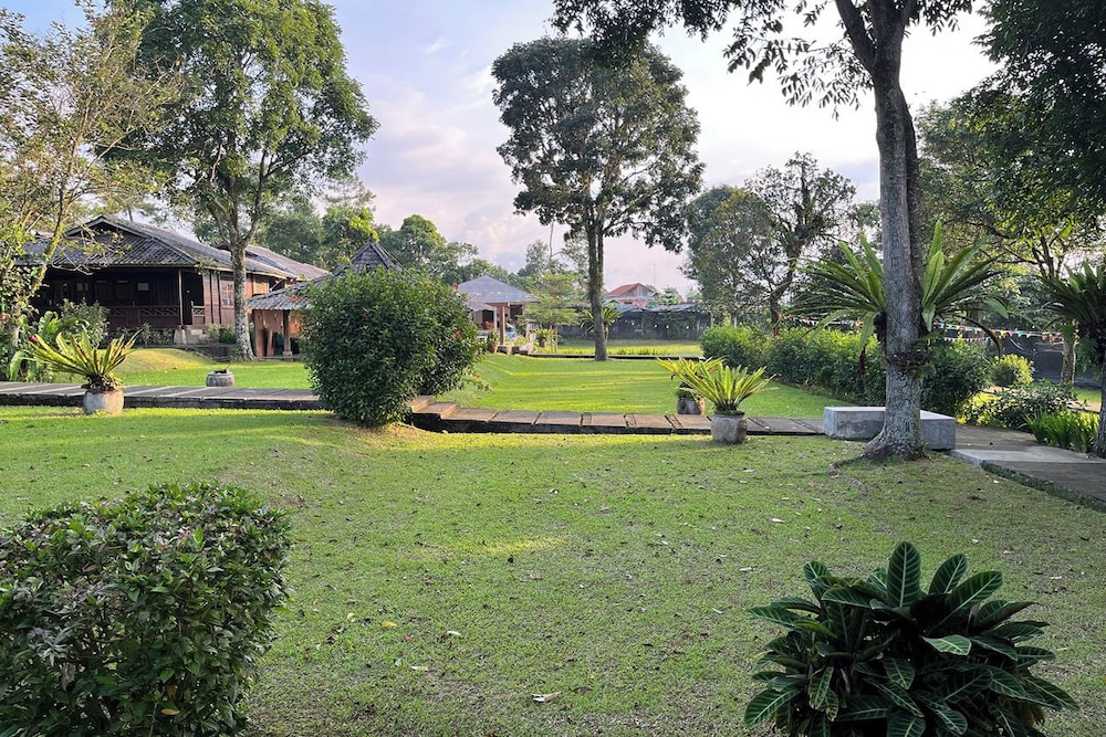 Tjapoeng Resort Pancawati